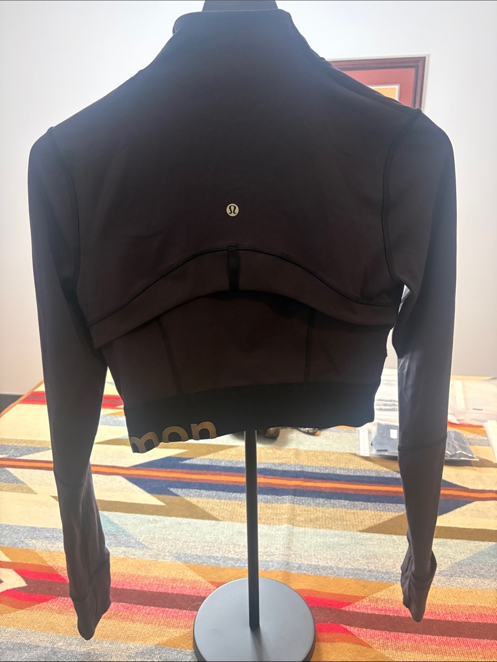 lululemon Define Cropped Jacket Black/Gold Everlux Size S - Picture 9 of 10